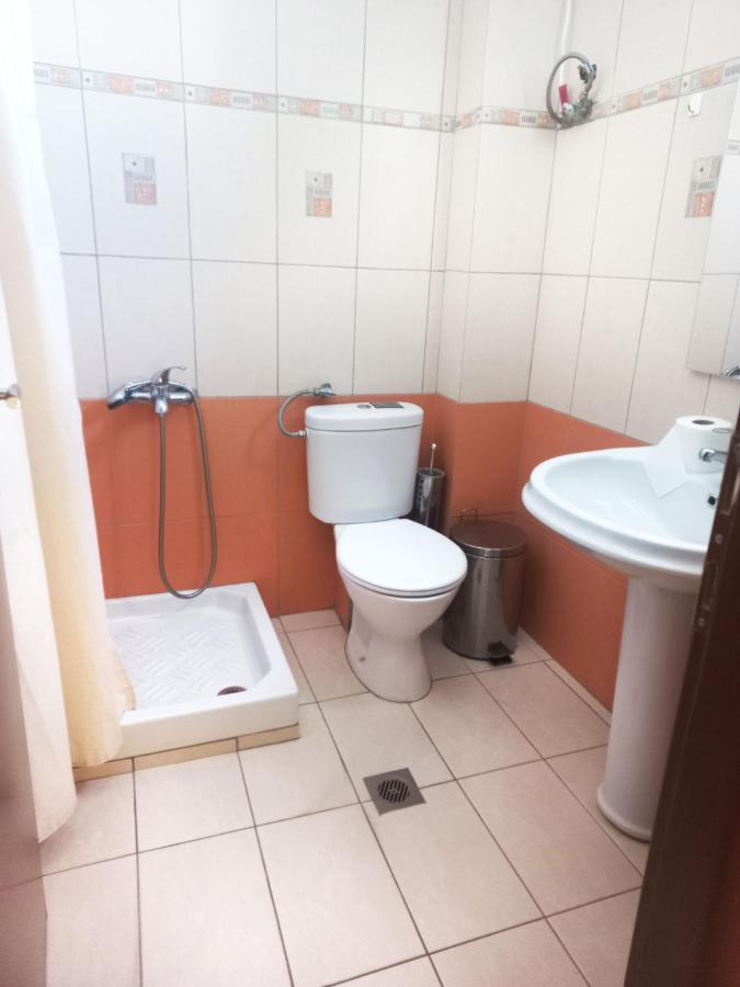 פלוגיטה Evis Maisonette With Sea View מראה חיצוני תמונה